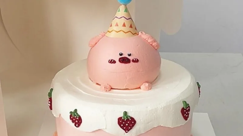 Kem tươi whipping, topping cream vs kem bơ - Loại nào ngon hơn?