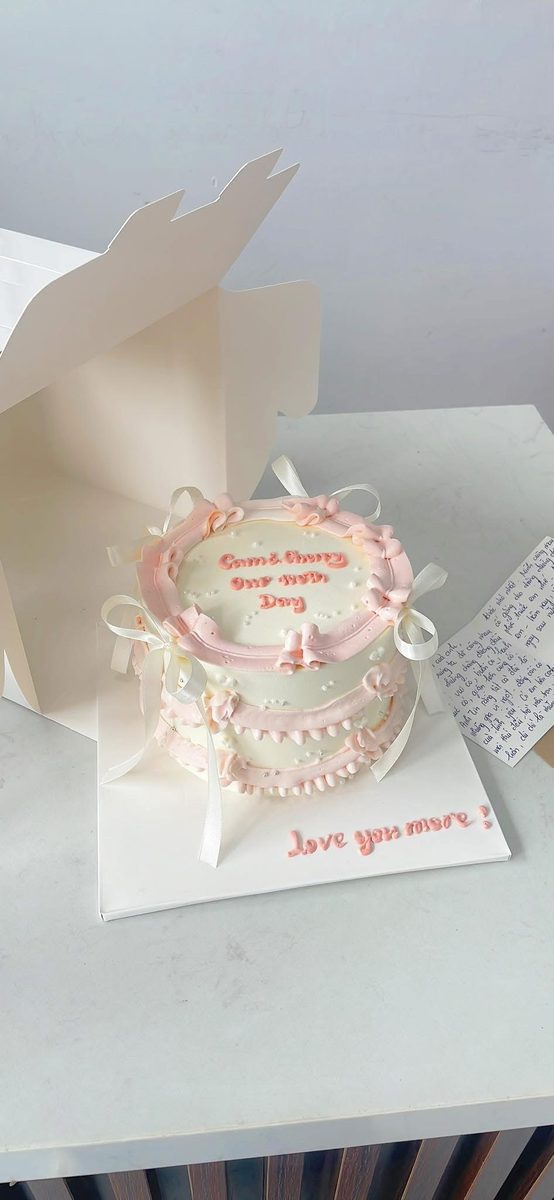 Bánh vintage hồng trắng — mẫu 4566 MyMy Bakery