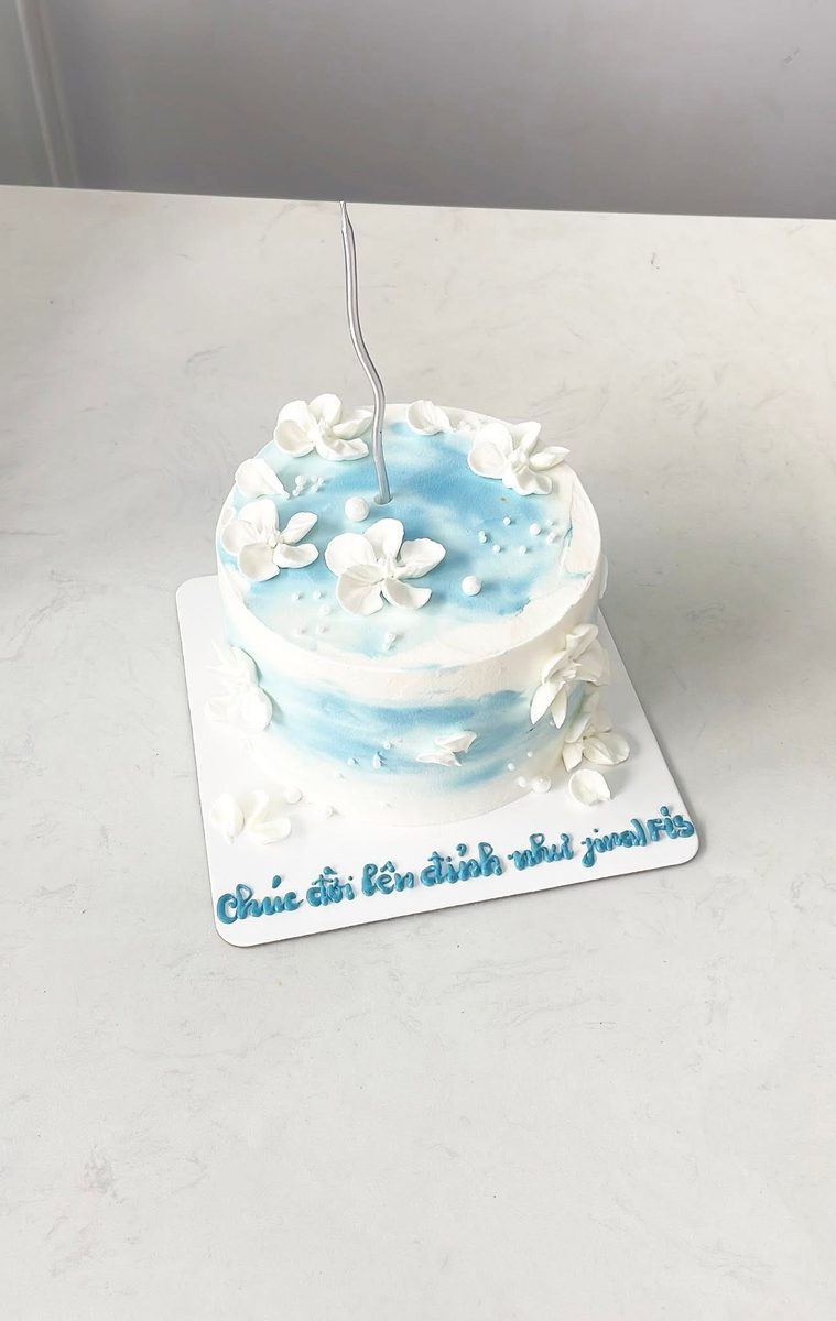 Bánh xanh ngọc hoa trắng — mẫu 4572 MyMy Bakery