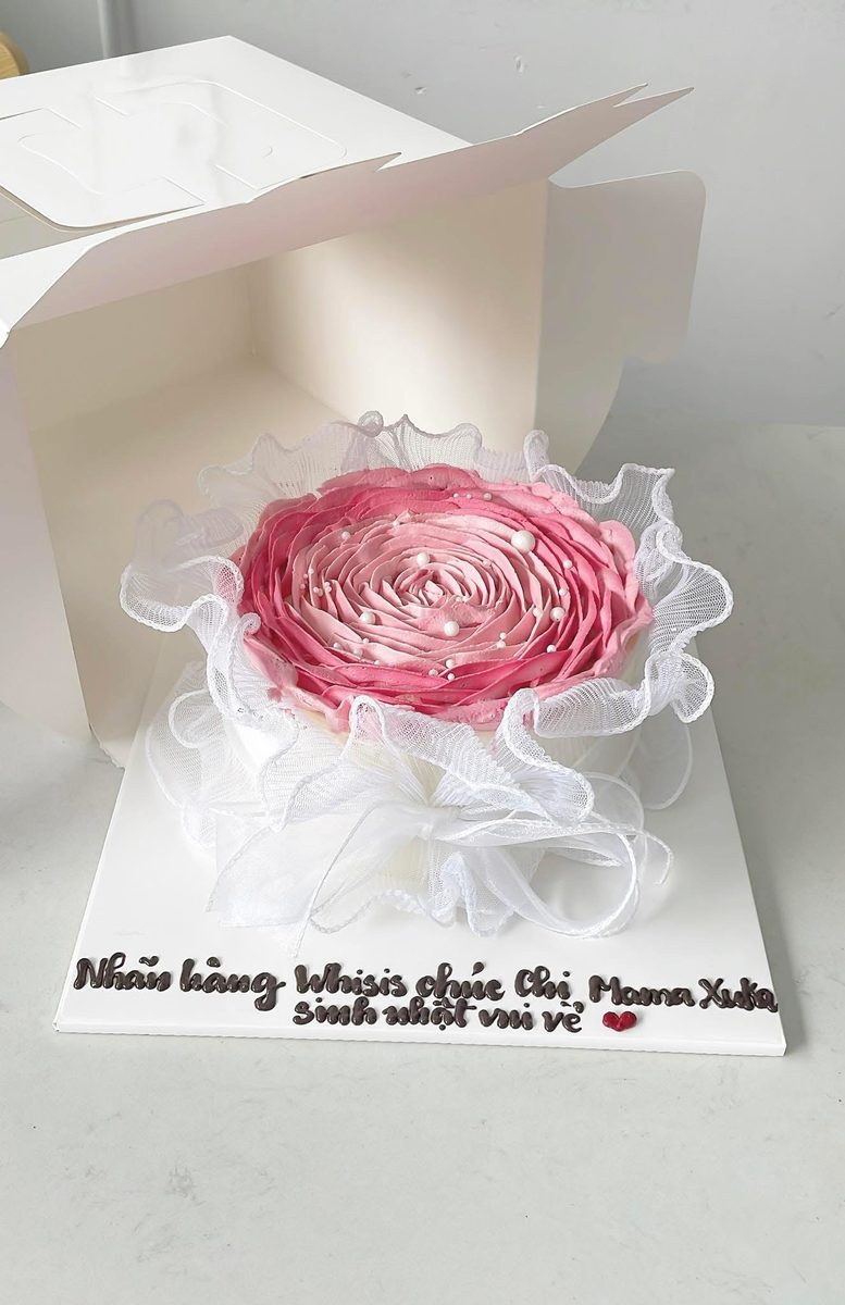 Bánh hoa hồng kem viền ren — mẫu 4576 MyMy Bakery