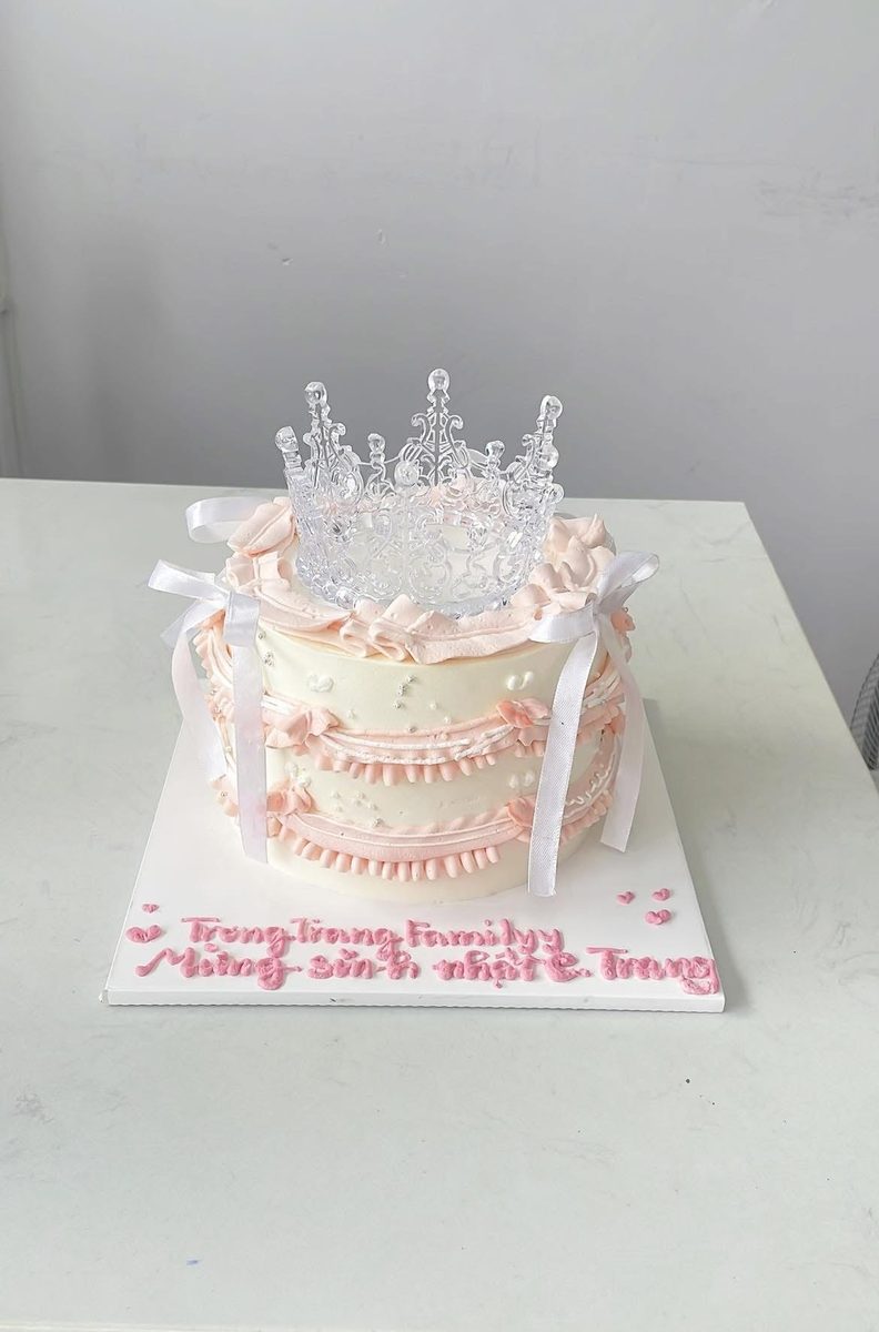 Bánh 2 tầng vương miện pha lê — mẫu 4577 MyMy Bakery