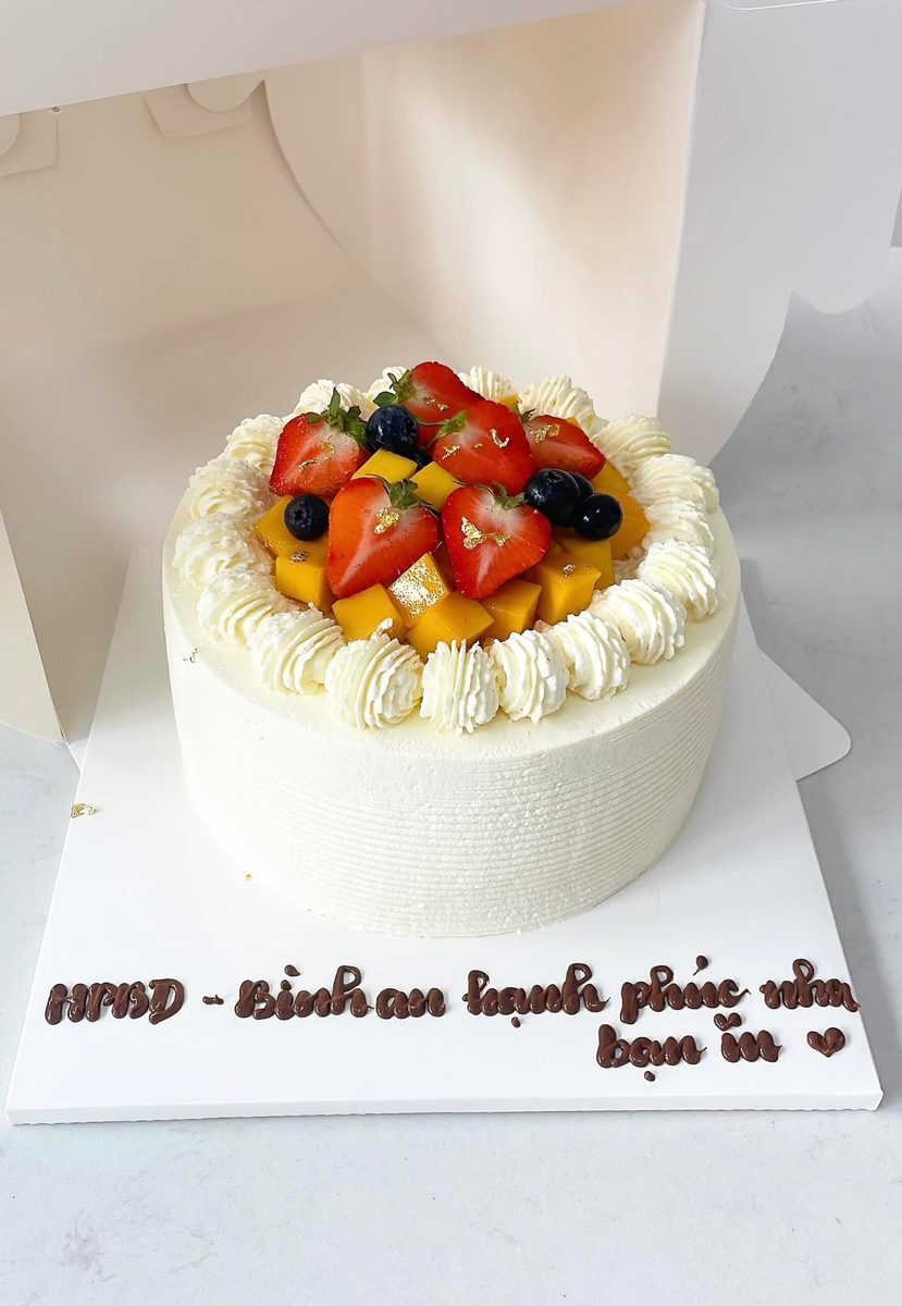 Bánh trái cây tươi — MyMy Bakery